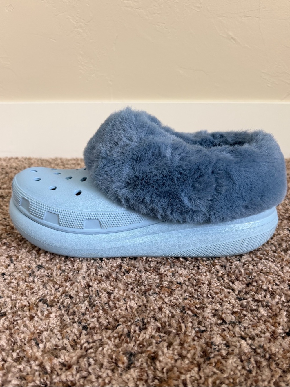 Crocs Furever Crush Clog - Women's size 11 like NEW condition
